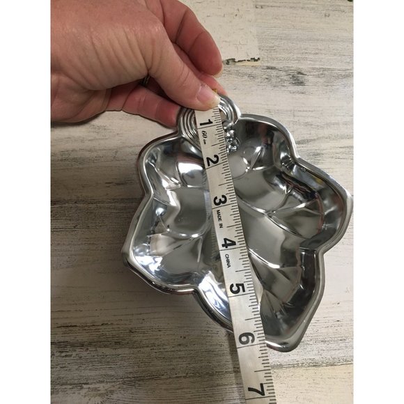 Set of seven silver plate, silver toned serving trays various sizes - Picture 8 of 10